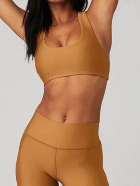 Alo Yoga Airlift Advantage Sports Bra Size medium